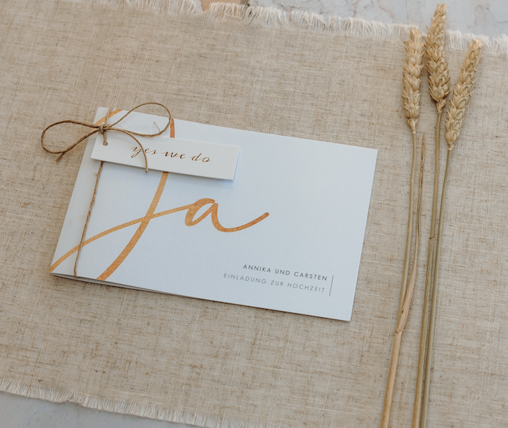 Hochzeitskarte mit goldenem "Ja" | optionale Schnur und Anhänger