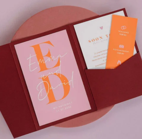 Hochzeitseinladungen bestellen: Checkliste vom Design bis zum Probedruck